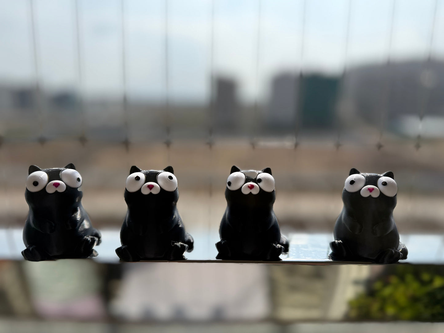 Wobble Cat Movable Eye Desk Toy | The Viral Objects
